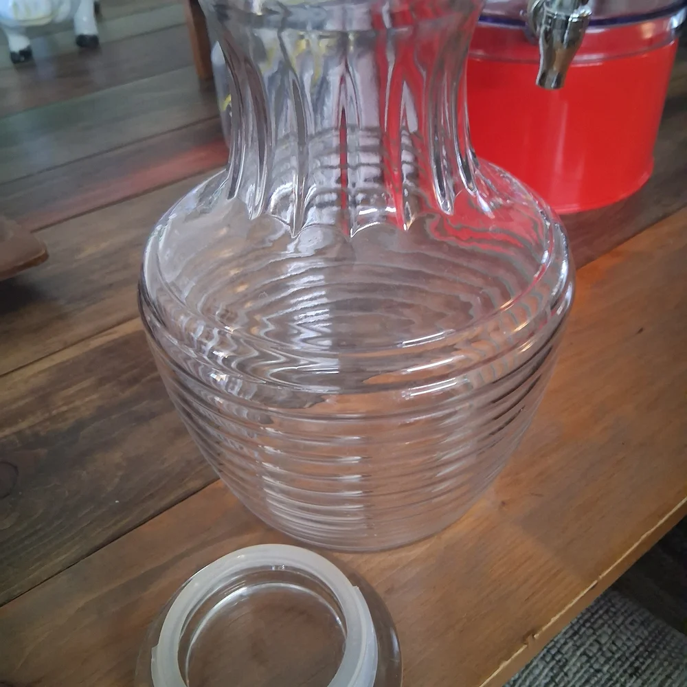 Anchor Hocking Beehive Glass Juice Water Carafe Jug Pitcher Glass Seal Lid 64oz